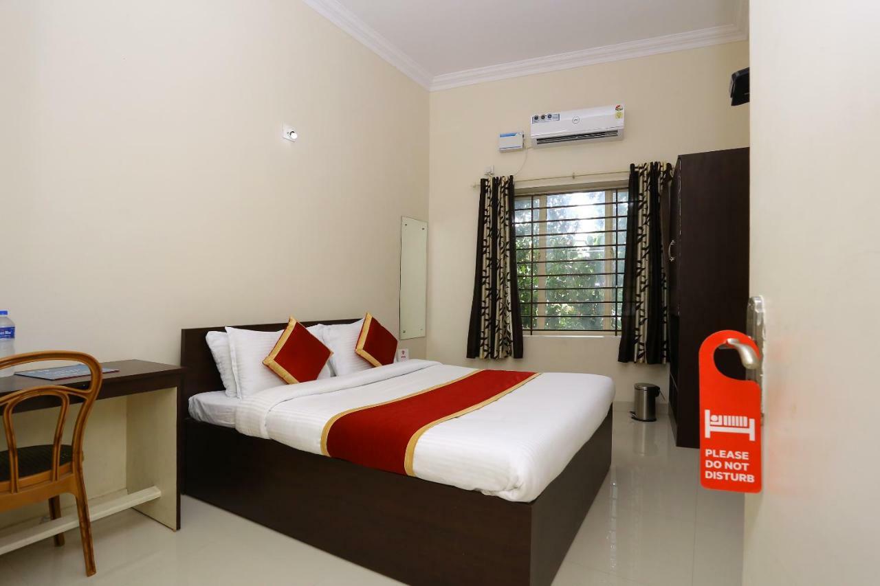 Oyo 9118 Saravana Inn Thiruvananthapuram Exterior foto